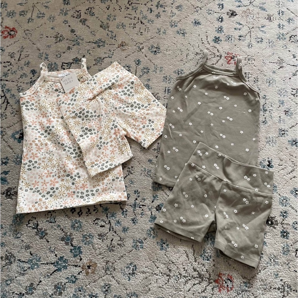 Mebie Baby Girls 5t sets